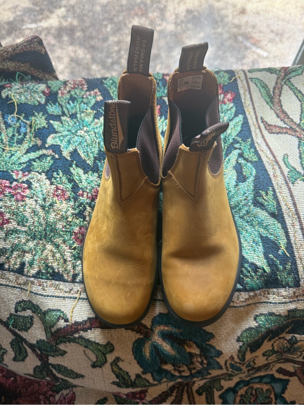 Blundstone Tan Chelsea Ankle Boots - Picture 5 of 5